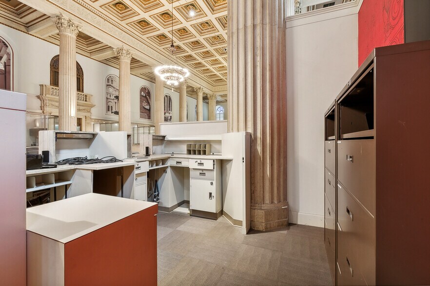 More Photos Of 812 Gravier St, New Orleans Apartments For Lease