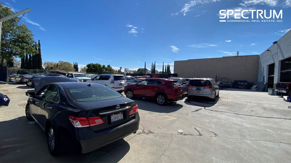 More Photos Of 10140-10158 Canoga Ave, Chatsworth Service For Lease