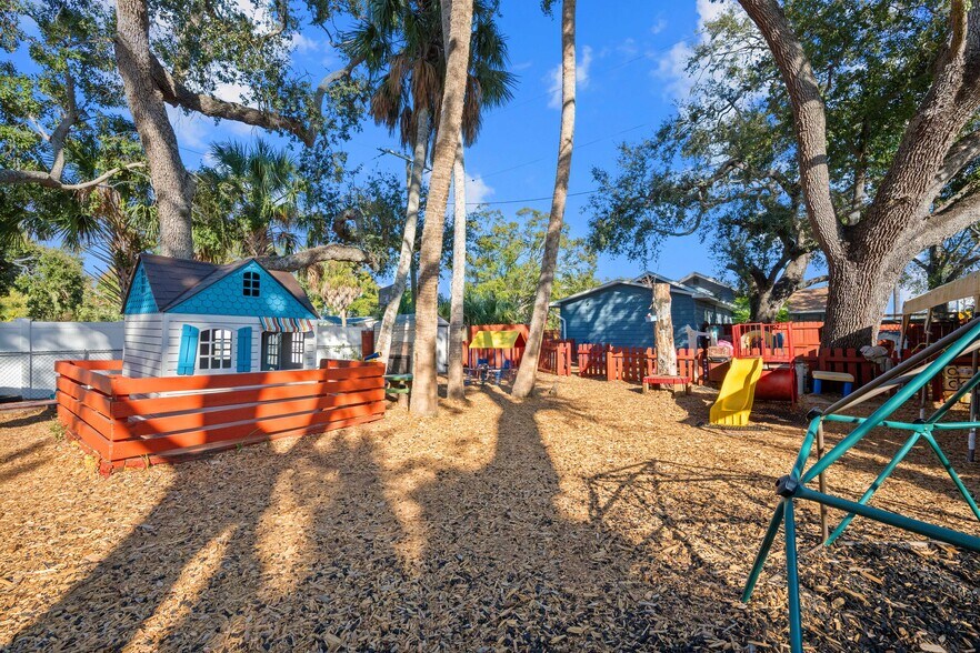 More Photos Of 5301 Memorial Hwy, Tampa Daycare Center For Sale