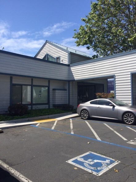 More Photos Of 2900 Sonoma Blvd, Vallejo Office For Lease