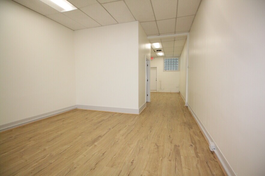 More Photos Of 1737A Centre St, West Roxbury Storefront Retail Office For Lease