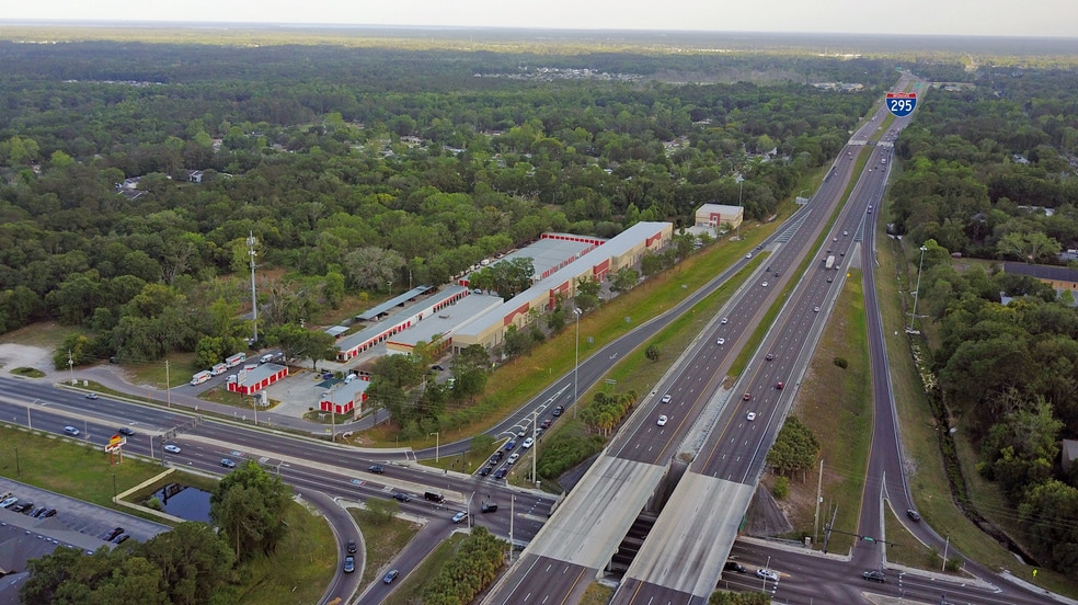 More Photos Of 7060 103rd St, Jacksonville Showroom For Lease