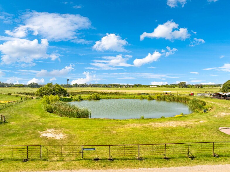 More Photos Of 995 W Gates Valley Rd, Poteet Land For Sale