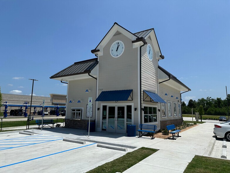 Primary Photo Of 17630 W Lake Houston Pky, Humble General Retail For Sale