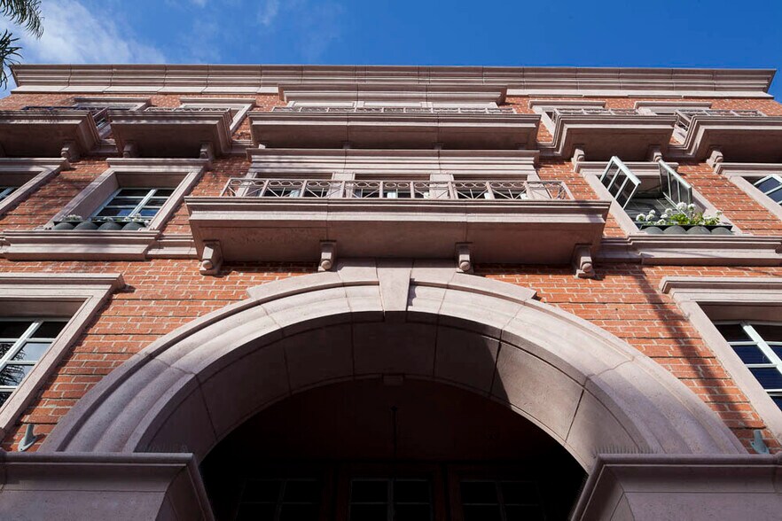 More Photos Of 416 N Bedford Dr, Beverly Hills Medical For Lease