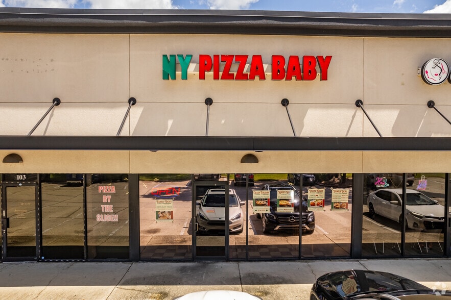 More Photos Of 380 Semoran Commerce Pl, Apopka Unknown For Lease