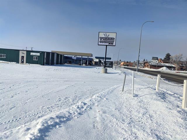 More Photos Of 102 11th St E, Bottineau Freestanding For Sale