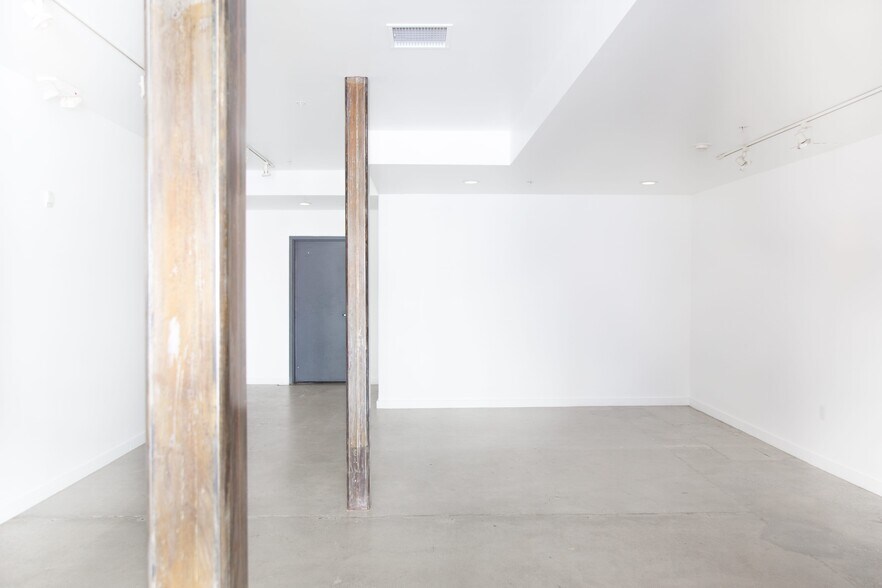 More Photos Of 8501-8511 Melrose Ave & 603-615 La Cienega Blvd, West Hollywood Storefront For Lease