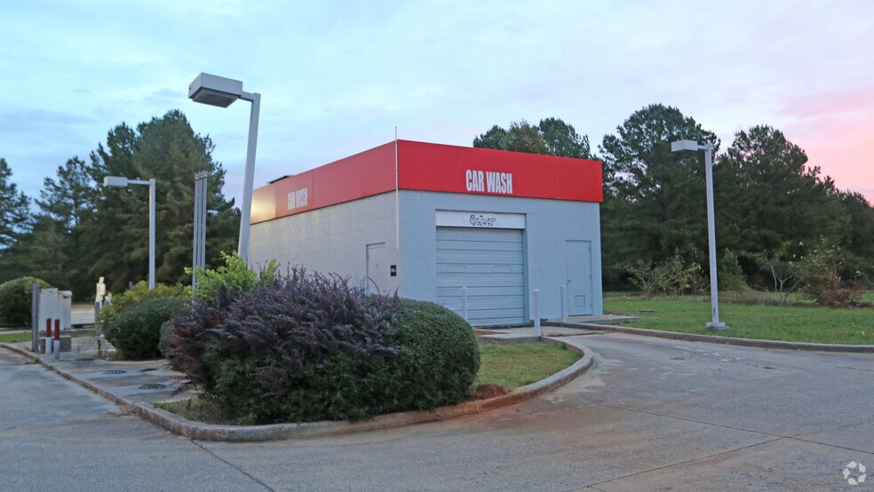More Photos Of 3030 N Memorial Pky, Huntsville Convenience Store For Sale