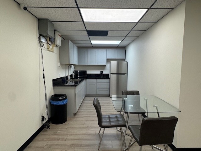 More Photos Of 7111 Garden Grove Blvd, Garden Grove Office For Lease