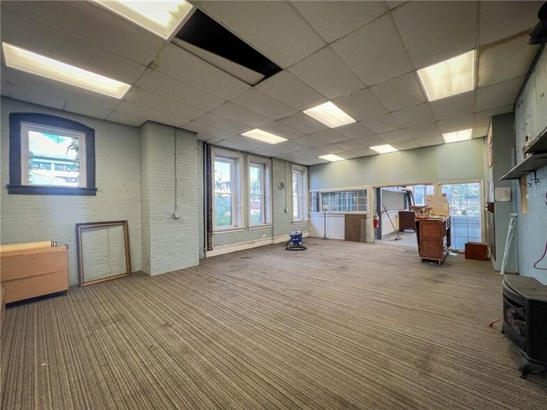 More Photos Of 119 E Wayne St, Butler Office Residential For Sale