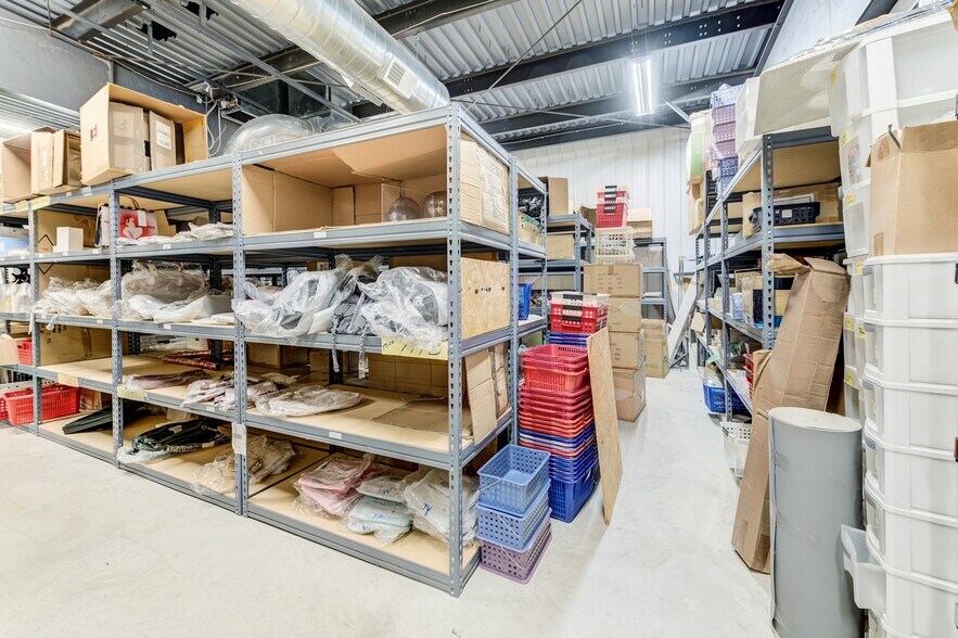 More Photos Of 9345 Olive Blvd, Saint Louis General Retail For Sale