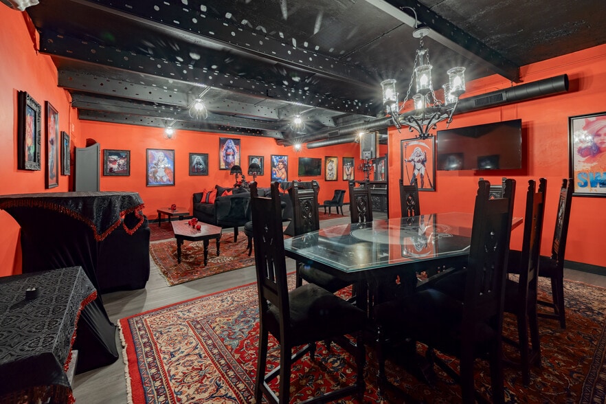 More Photos Of 40 W Brown Rd, Mesa Office For Sale