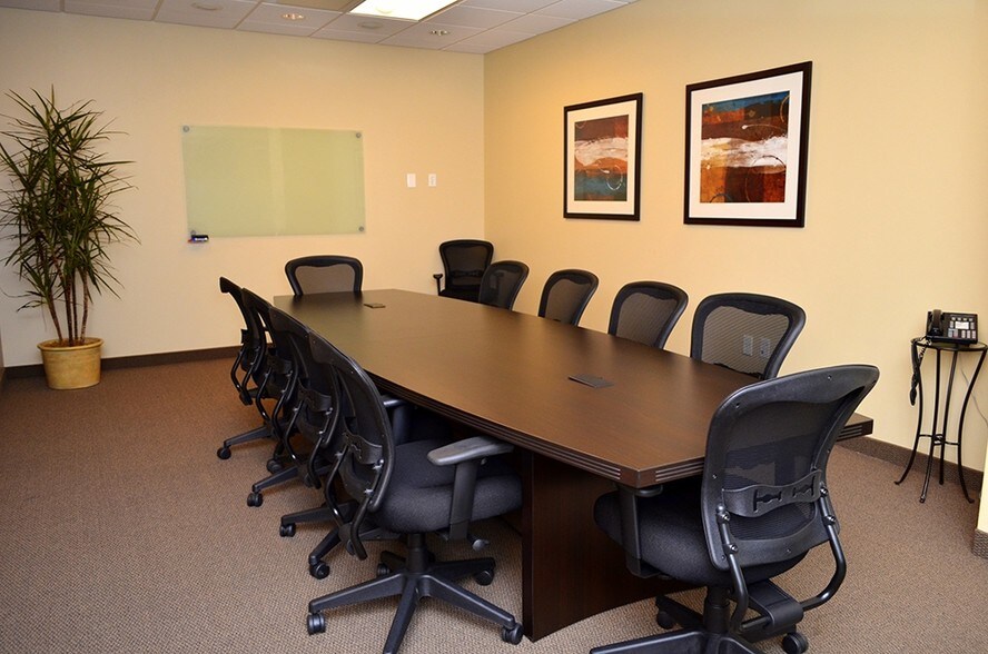 More Photos Of 5900 S Lake Forest Dr, McKinney Office For Lease