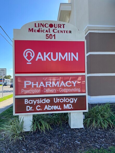 More Photos Of 501 S Lincoln Ave, Clearwater Medical For Lease