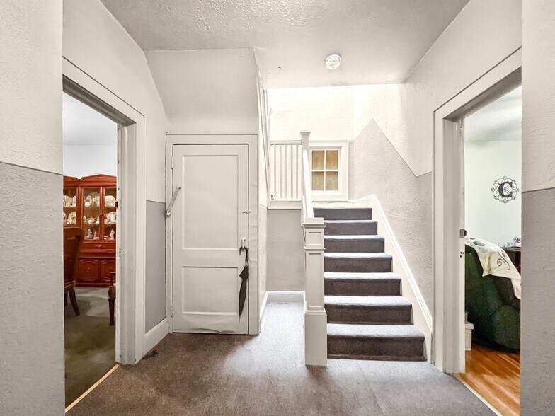 More Photos Of 700-702 N 7th St, Newark Apartments For Sale