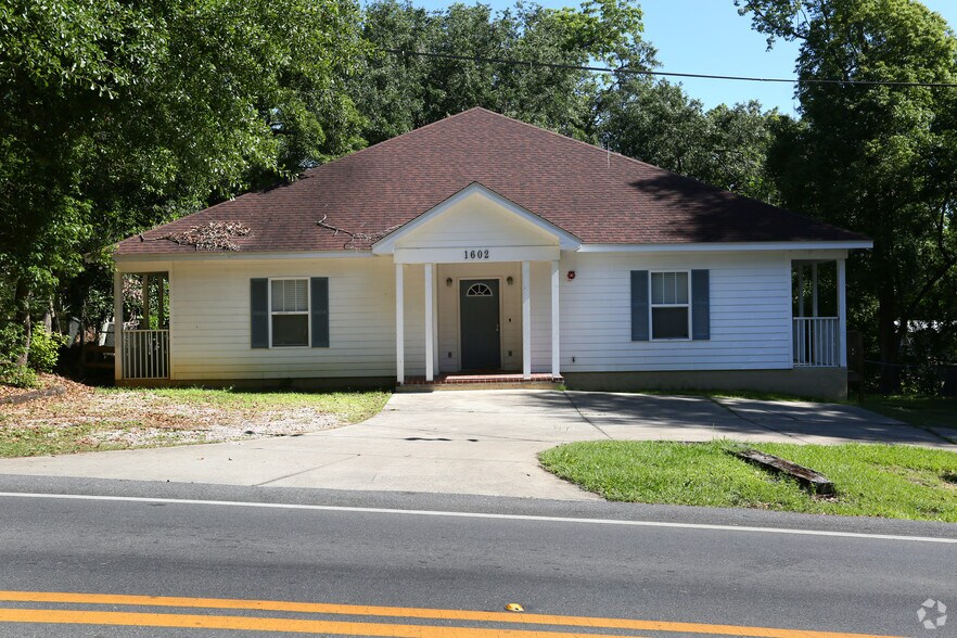More Photos Of 1602 Airport Dr, Tallahassee Apartments For Sale