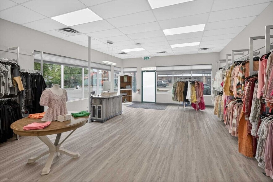 More Photos Of 232-244 3rd Ave, Strathmore Storefront For Sale
