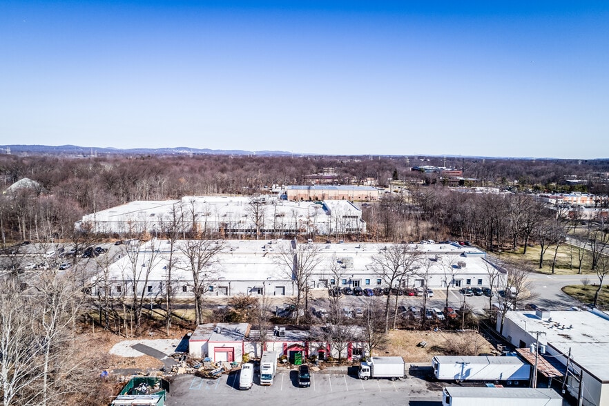 More Photos Of 58-60 S Jefferson Rd, Whippany Warehouse For Lease
