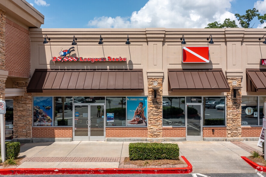 More Photos Of 5158-5206 Mcginnis Ferry Rd, Alpharetta General Retail For Lease