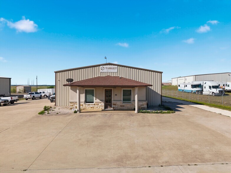 Primary Photo Of 334 Goodway Dr, Belton Warehouse For Sale