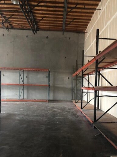 More Photos Of 2220 N MacArthur Dr, Tracy Warehouse For Lease