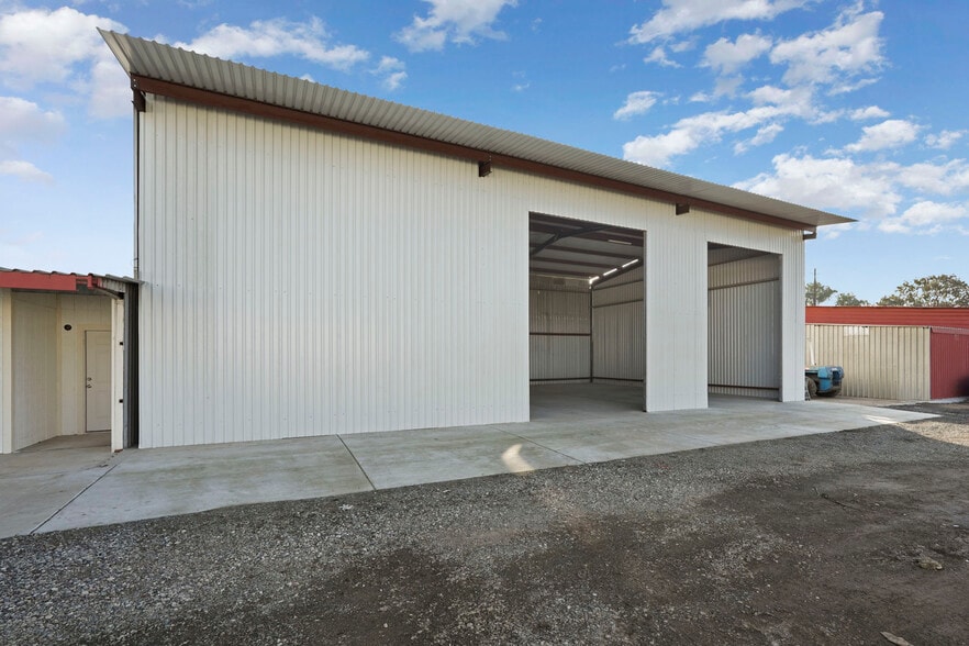 More Photos Of 10150 Mingo Rd, Galt Warehouse For Lease