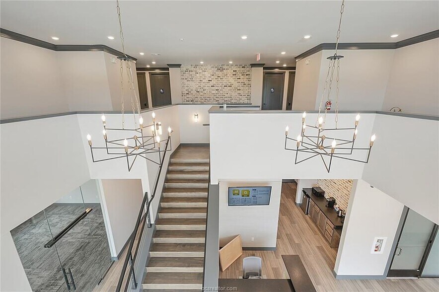More Photos Of 3020 Barron Rd, College Station Loft Creative Space For Sale