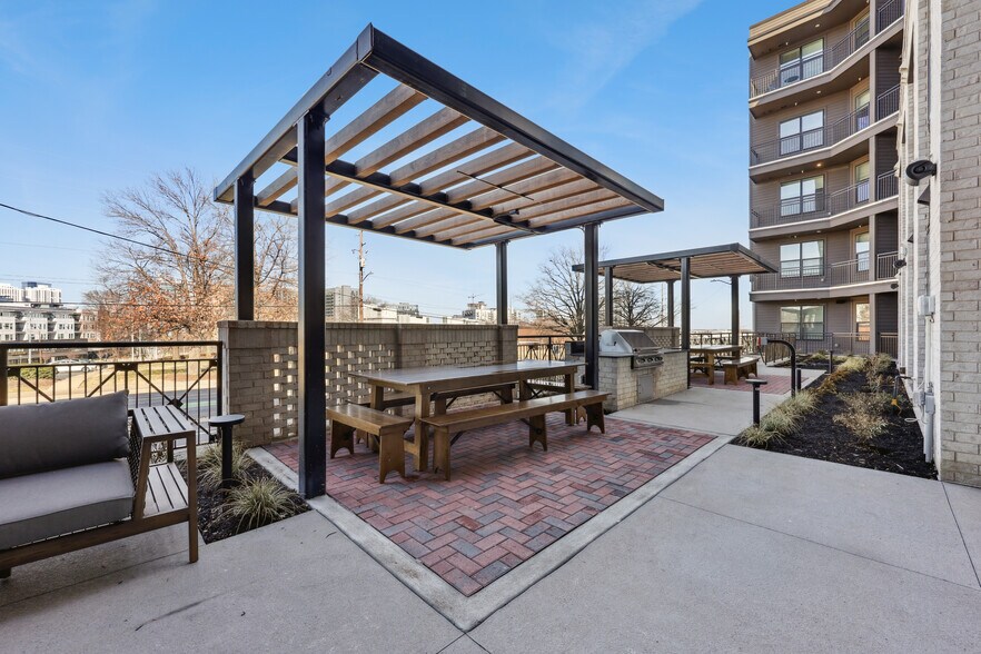 More Photos Of 1021 King Hollands Ave, Nashville Apartments For Lease