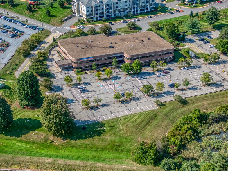 More Photos Of 10 Corporate Dr, Bedford Office For Lease