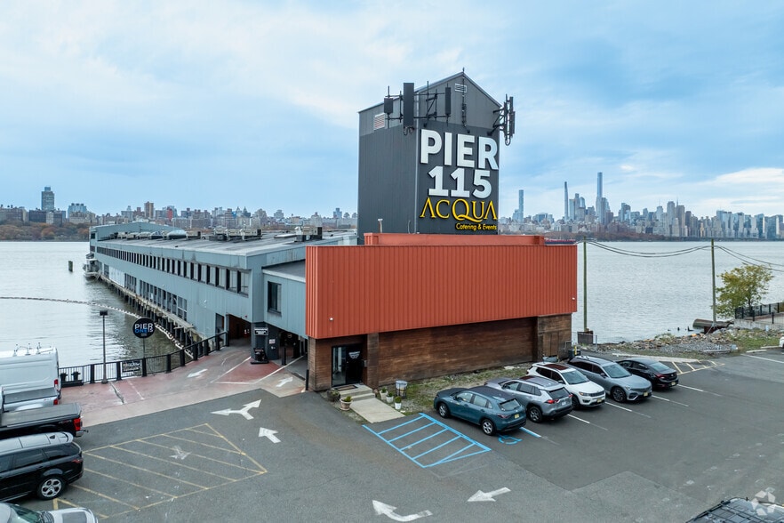 More Photos Of 115 River Rd, Edgewater Restaurant For Lease