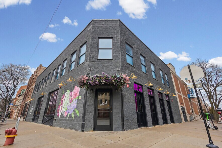 Primary Photo Of 2500 W Chicago Ave, Chicago Storefront For Lease