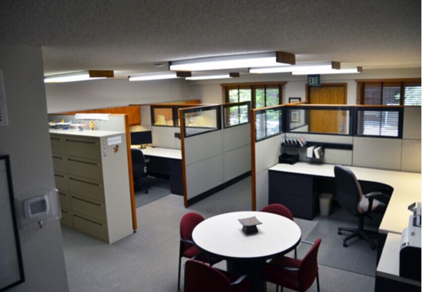 More Photos Of 6416-6424 S Quebec St, Englewood Coworking Space