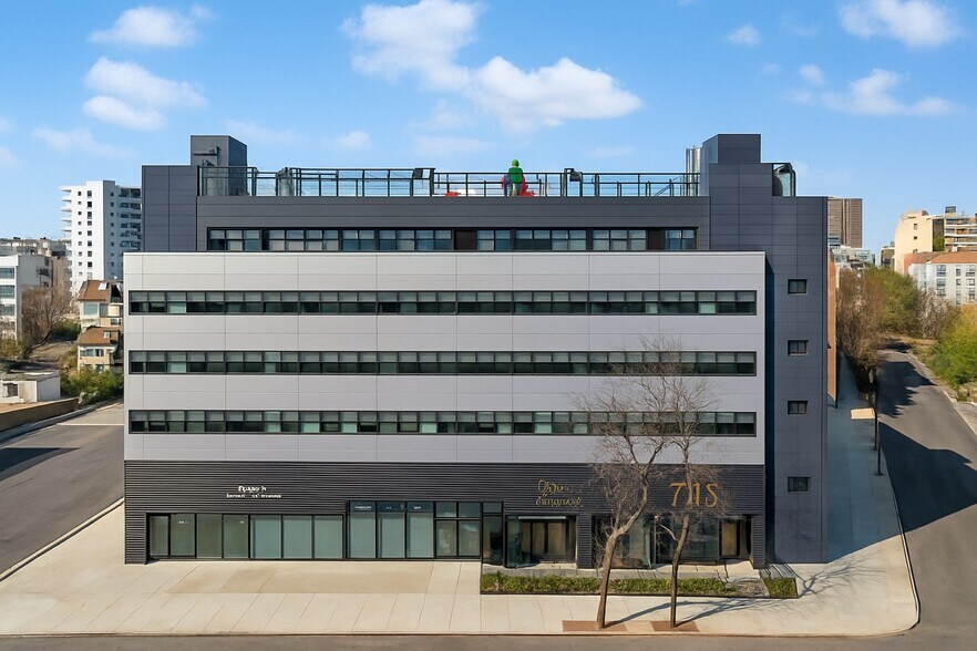 Primary Photo Of 360 Neptune Ave, Brooklyn Medical For Lease