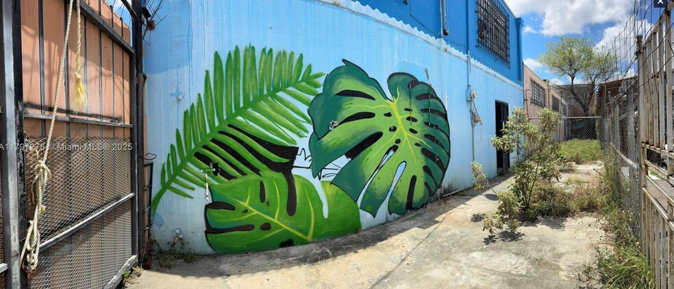 More Photos Of 748 NW 24th St, Miami Warehouse For Sale