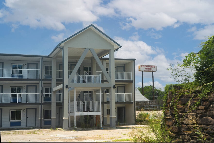 More Photos Of 1113 9th Ave SW, Bessemer Apartments For Sale