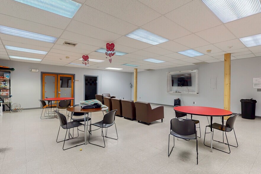 More Photos Of 7 Waterloo Rd, Stanhope Office For Sale