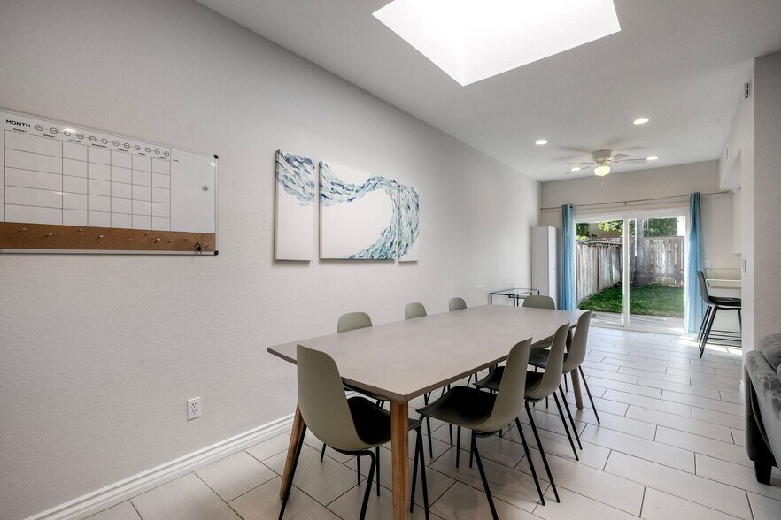 More Photos Of 6809 Corintia St, Carlsbad Multifamily For Sale
