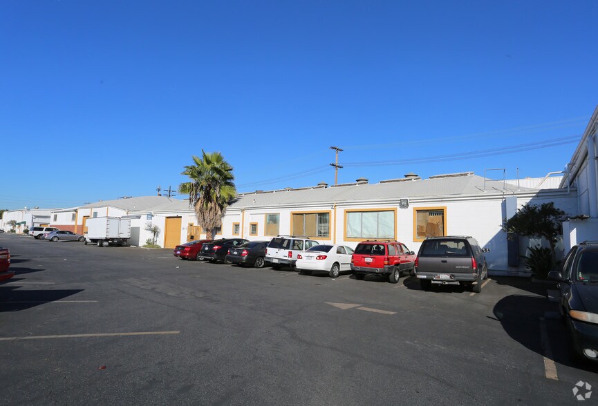 More Photos Of 2800-2932 E 54th St, Vernon Warehouse For Lease