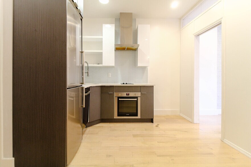 More Photos Of 133 E 35th St, New York Apartments For Sale