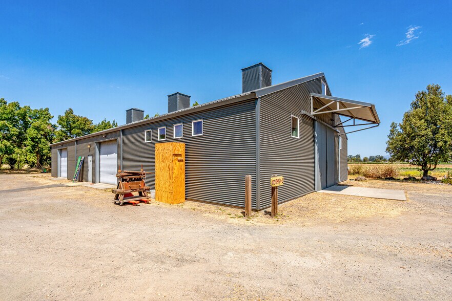 More Photos Of 23999 Arnold Dr, Sonoma Storefront Retail Office For Sale