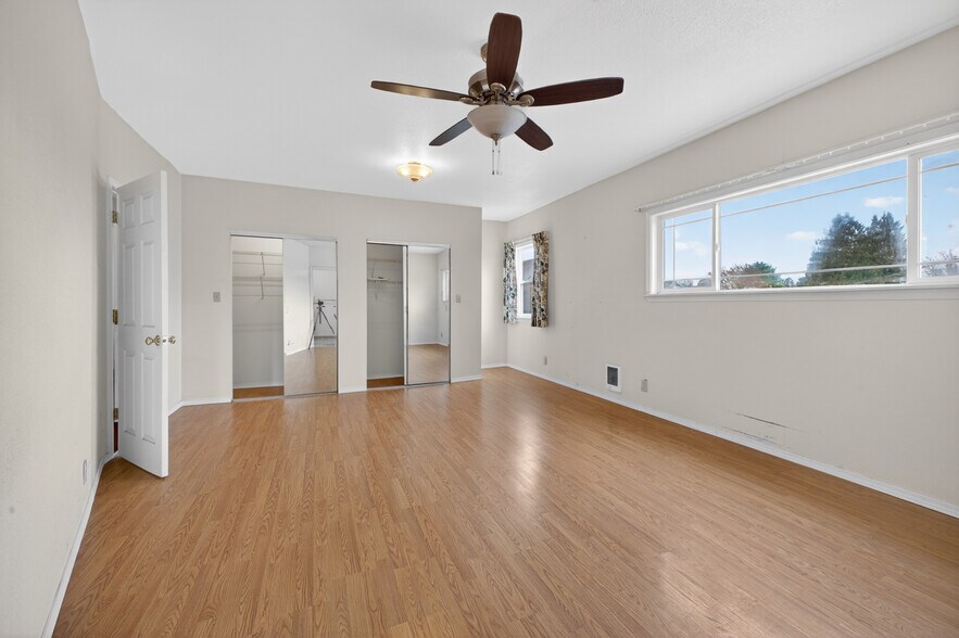 More Photos Of 1315 S 23rd St, Tacoma Storefront Retail Residential For Sale