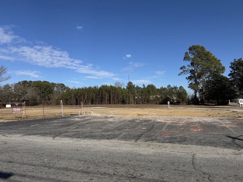 More Photos Of 1301 Wayne Memorial Dr, Goldsboro Land For Sale