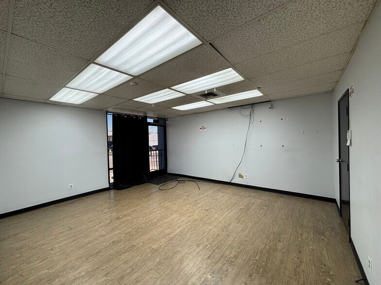 More Photos Of 1321 S Shamrock Ave, Monrovia Manufacturing For Lease