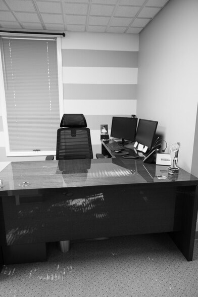 More Photos Of 6373 Kittyhawk Commons Blvd, Dayton Office For Lease