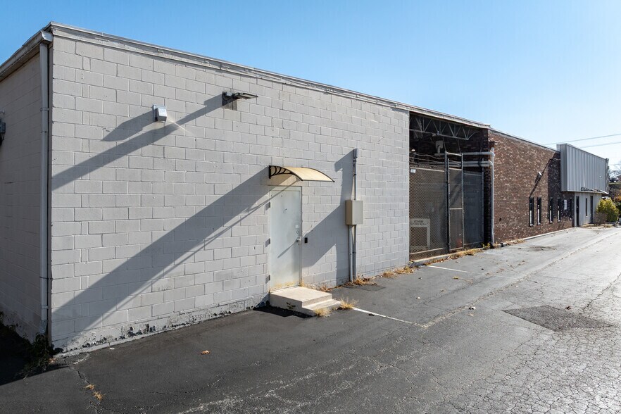 More Photos Of 1952-1954 Pulaski Hwy, Edgewood Medical For Sale