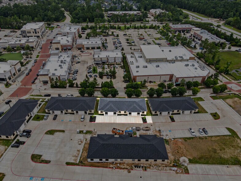 More Photos Of 625 Regal Row, Montgomery Medical For Lease
