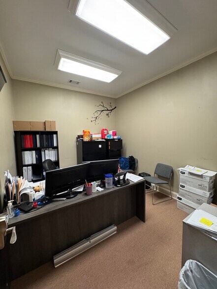 More Photos Of 800 Old Dawson Village Rd E, Dawsonville Office For Sale