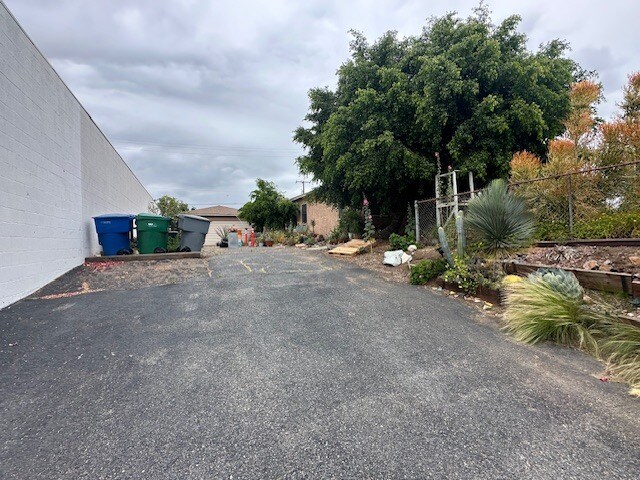 More Photos Of 501 W Lambert Rd, La Habra Industrial For Sale
