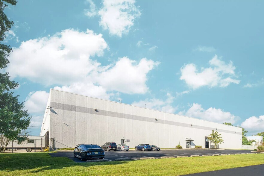 More Photos Of 2303 Center Square Rd, Swedesboro Warehouse For Lease